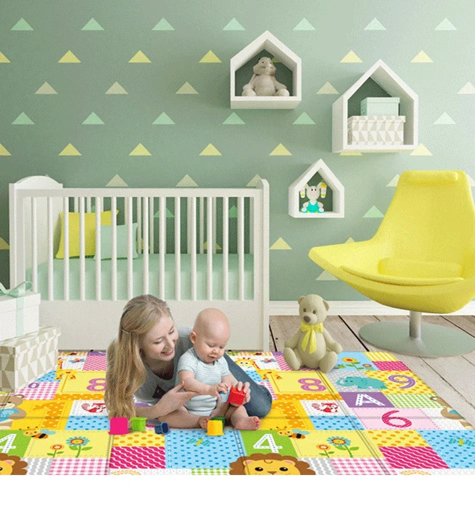 Baby Folding Mat, Large Tummy Time Folding Baby Crawling Mat Outdoor or Indoor Use, Portable Cute Double Sides Crawling Mats